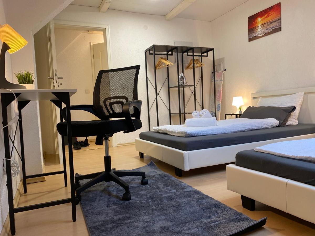 Deluxe Business Suite Mit Netflix Premium & Parkplatz, Zentral Zu Audi & Schwarz Gruppe With 2 Bedrooms Bad Friedrichshall Exterior foto